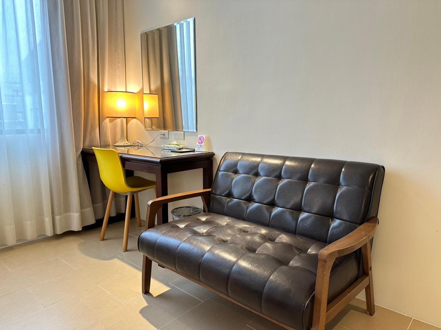 East Town 26 Hotel Città di Hualien Esterno foto